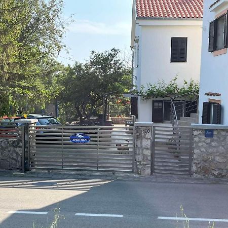 Gita Apartment Omisalj Ngoại thất bức ảnh