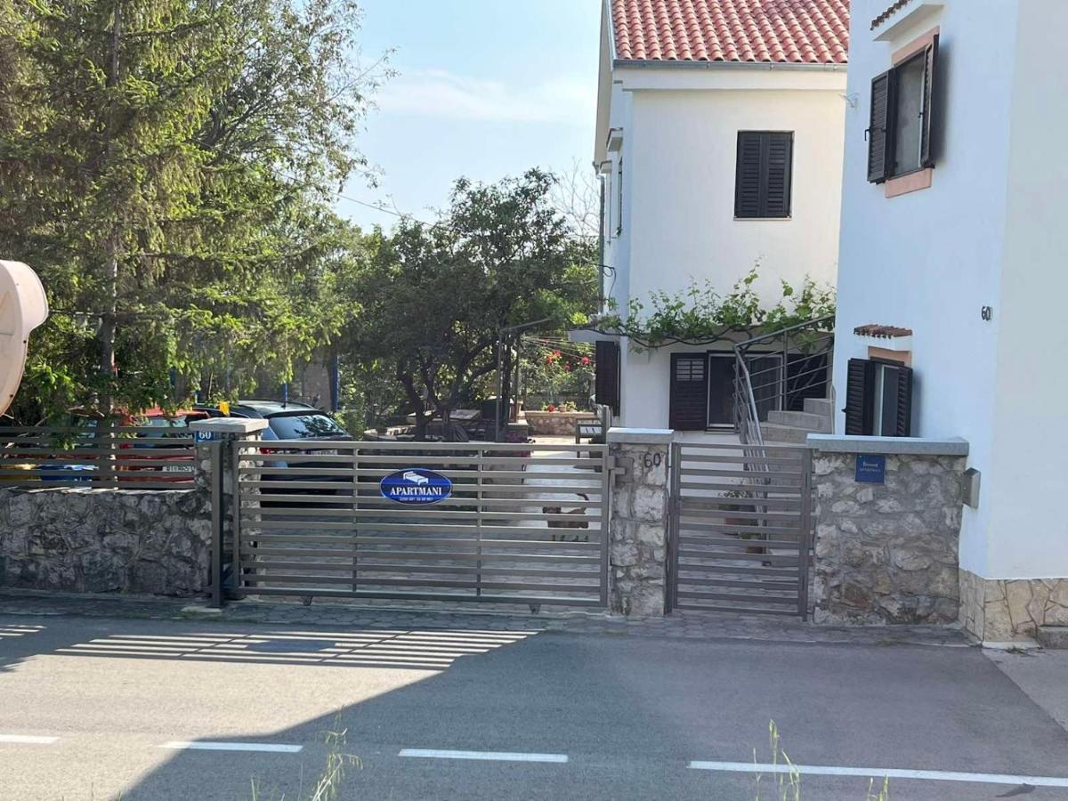 Gita Apartment Omisalj Ngoại thất bức ảnh
